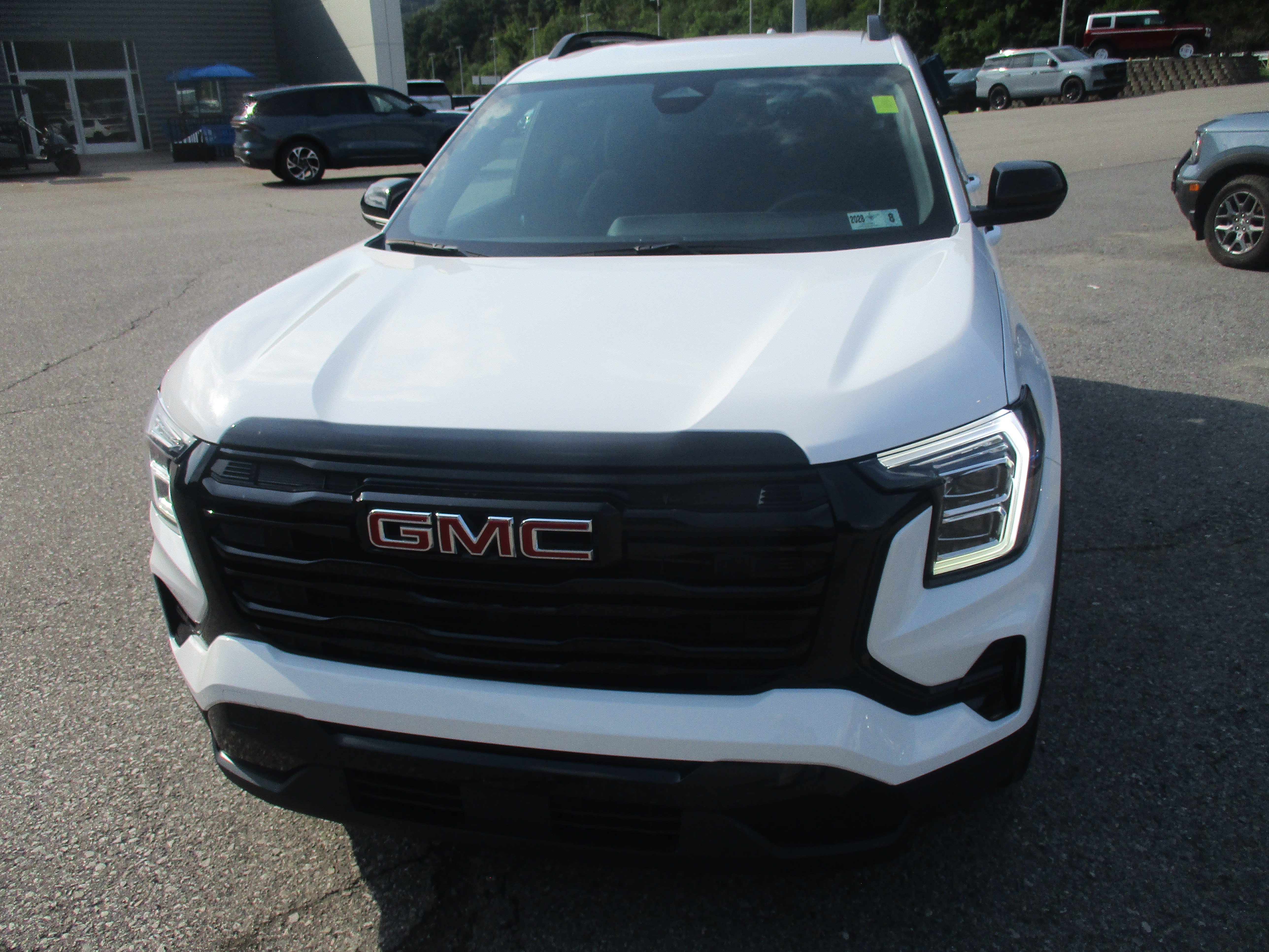 Used 2025 GMC Terrain Elevation w/ Black Edition AWD/4WD image 9