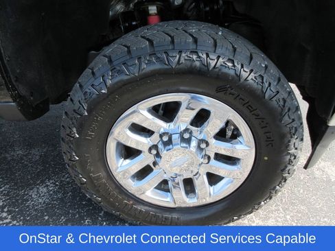 Used 2019 Chevrolet Silverado 2500 LT w/ LT Convenience Package image 9