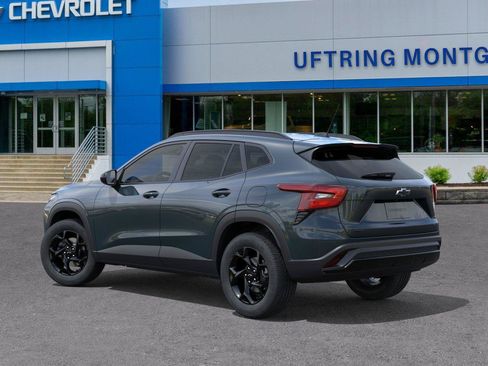 New 2026 Chevrolet Trax LT w/ Driver Confidence Package FWD image 3