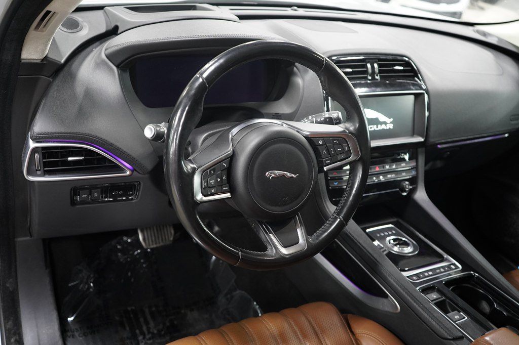 Used 2019 Jaguar F-PACE Portfolio AWD/4WD image 10