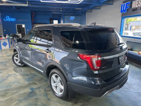 Used 2017 Ford Explorer XLT AWD/4WD image 5