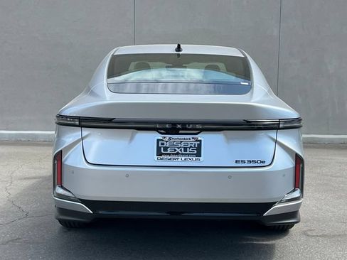 New 2026 Lexus ES 350e w/ Convenience Package FWD image 8