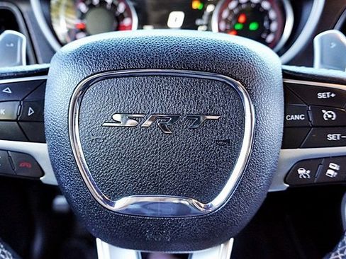 Used 2016 Dodge Challenger SRT w/ Technology Group image 33