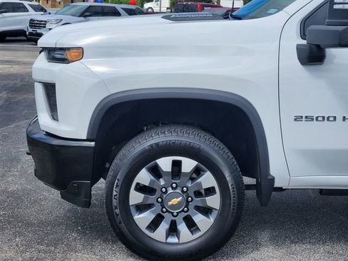 Used 2023 Chevrolet Silverado 2500 Custom w/ Custom Value Package AWD/4WD image 8