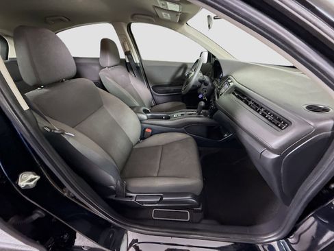 Used 2019 Honda HR-V LX image 28