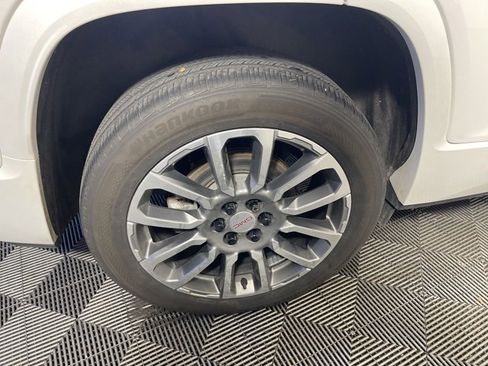 Used 2021 GMC Acadia Denali w/ Denali Ultimate Package image 7