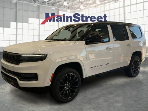 Used 2024 Jeep Grand Wagoneer Series II w/ Quick Order Packagew 28T image 1