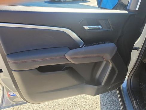 New 2025 Chevrolet Colorado Z71 image 11