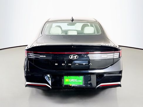 Used 2024 Hyundai Sonata SEL FWD image 8