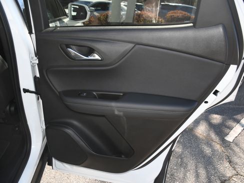 Used 2019 Chevrolet Blazer LT image 19