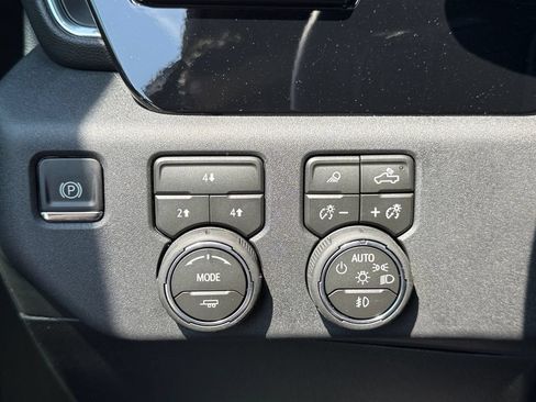 New 2026 Chevrolet Silverado 2500 LT w/ Trail Boss Package AWD/4WD image 22