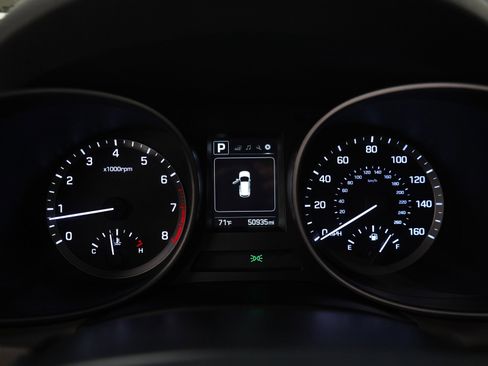 Used 2018 Hyundai Santa Fe Sport FWD image 28