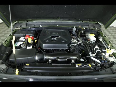 Used 2022 Jeep Wrangler Unlimited Sport AWD/4WD image 13