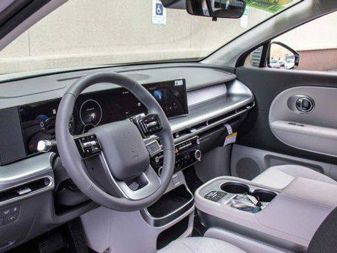 New 2026 Hyundai Ioniq 9 SE AWD/4WD image 11