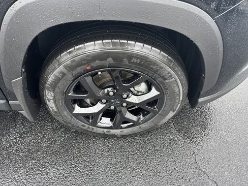 New 2025 Toyota Corolla Cross LE image 10