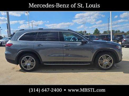 Used 2023 Mercedes-Benz GLS 450 4MATIC image 2