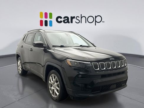 Used 2022 Jeep Compass Latitude w/ Sun and Sound Group image 5