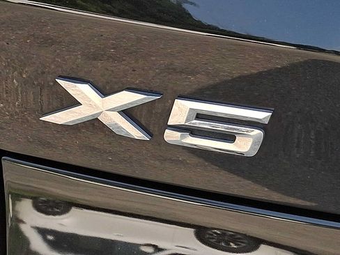 Used 2024 BMW X5 xDrive40i w/ Premium Package AWD/4WD image 29