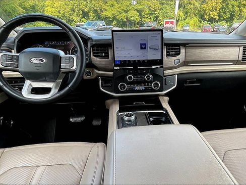 Used 2024 Ford Expedition Max Limited image 15