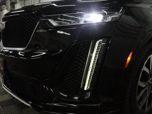 Used 2021 Cadillac XT6 Sport AWD/4WD image 5
