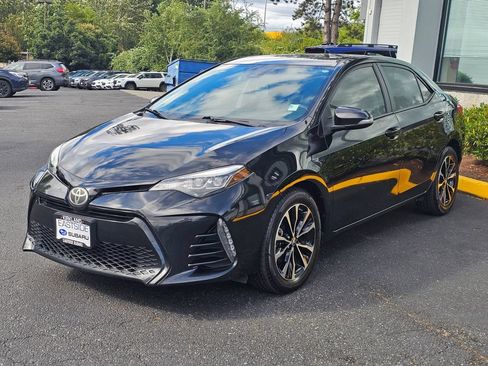 Used 2017 Toyota Corolla XSE w/ Carpet Mat Package (TMS) FWD image 3