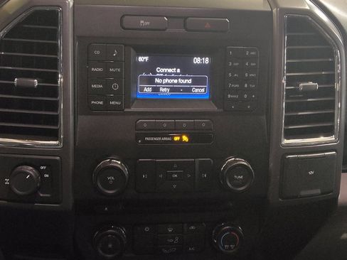 Used 2016 Ford F150 XLT image 25