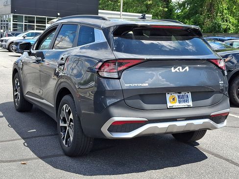 Certified 2023 Kia Sportage EX w/ EX Premium Package AWD/4WD image 3