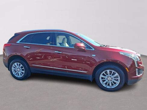 Used 2017 Cadillac XT5 FWD image 7