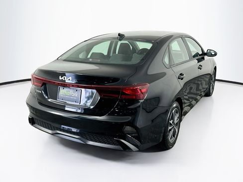 Used 2024 Kia Forte LXS FWD image 9