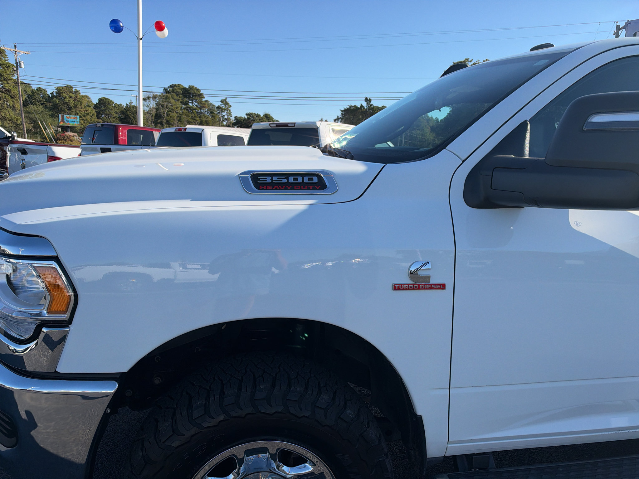 Used 2024 RAM 3500 Tradesman w/ Chrome Appearance Group AWD/4WD image 11