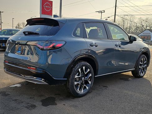 New 2026 Honda HR-V EX-L image 3