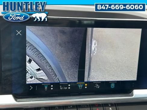 Used 2024 Chevrolet Silverado 3500 High Country w/ High Country Premium Package image 26