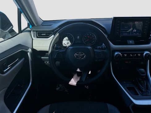 Used 2020 Toyota RAV4 XLE image 20