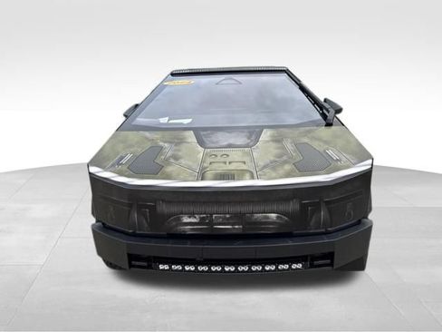 Used 2024 Tesla Cybertruck Cyberbeast AWD/4WD image 2