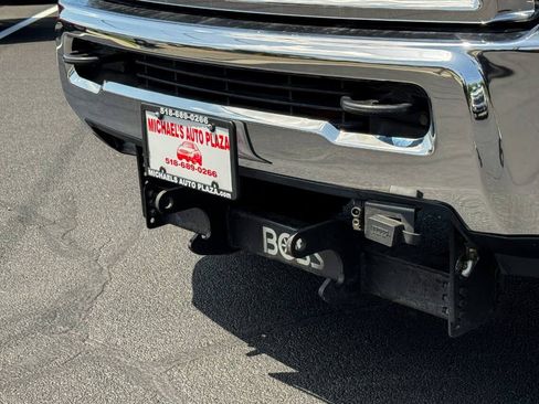 Used 2017 RAM 3500 Tradesman w/ Chrome Appearance Group AWD/4WD image 10