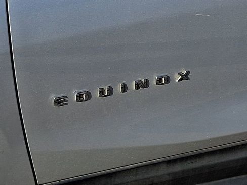 Used 2020 Chevrolet Equinox LS image 29