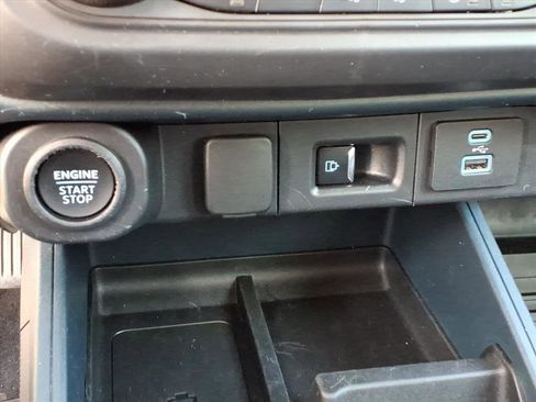 Used 2023 Ford Maverick Lariat w/ Lariat Luxury Package image 26