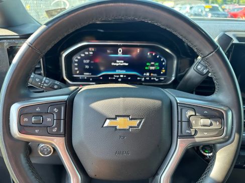 Used 2025 Chevrolet Silverado 2500 LT w/ Convenience Package AWD/4WD image 6