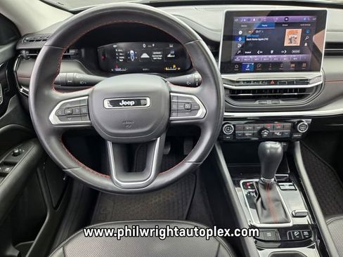 Used 2022 Jeep Compass Trailhawk w/ Trailhawk Elite Group AWD/4WD image 13