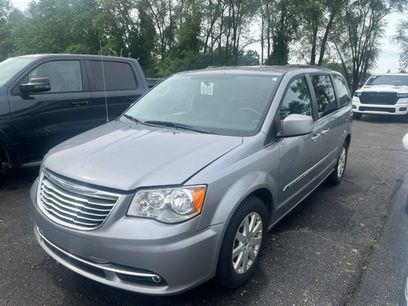 Used 2016 Chrysler Town & Country Touring