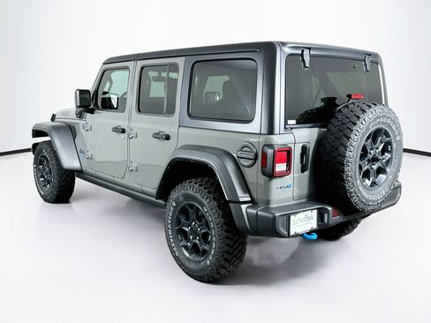 Used 2023 Jeep Wrangler Unlimited w/ Cold Weather Group AWD/4WD image 5