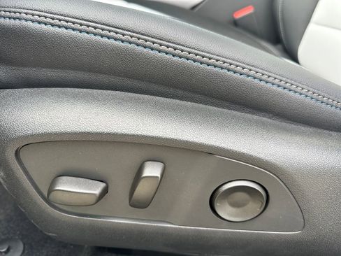 New 2026 Chevrolet Equinox EV LT image 10