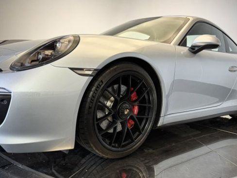 Used 2018 Porsche 911 Carrera GTS RWD image 20