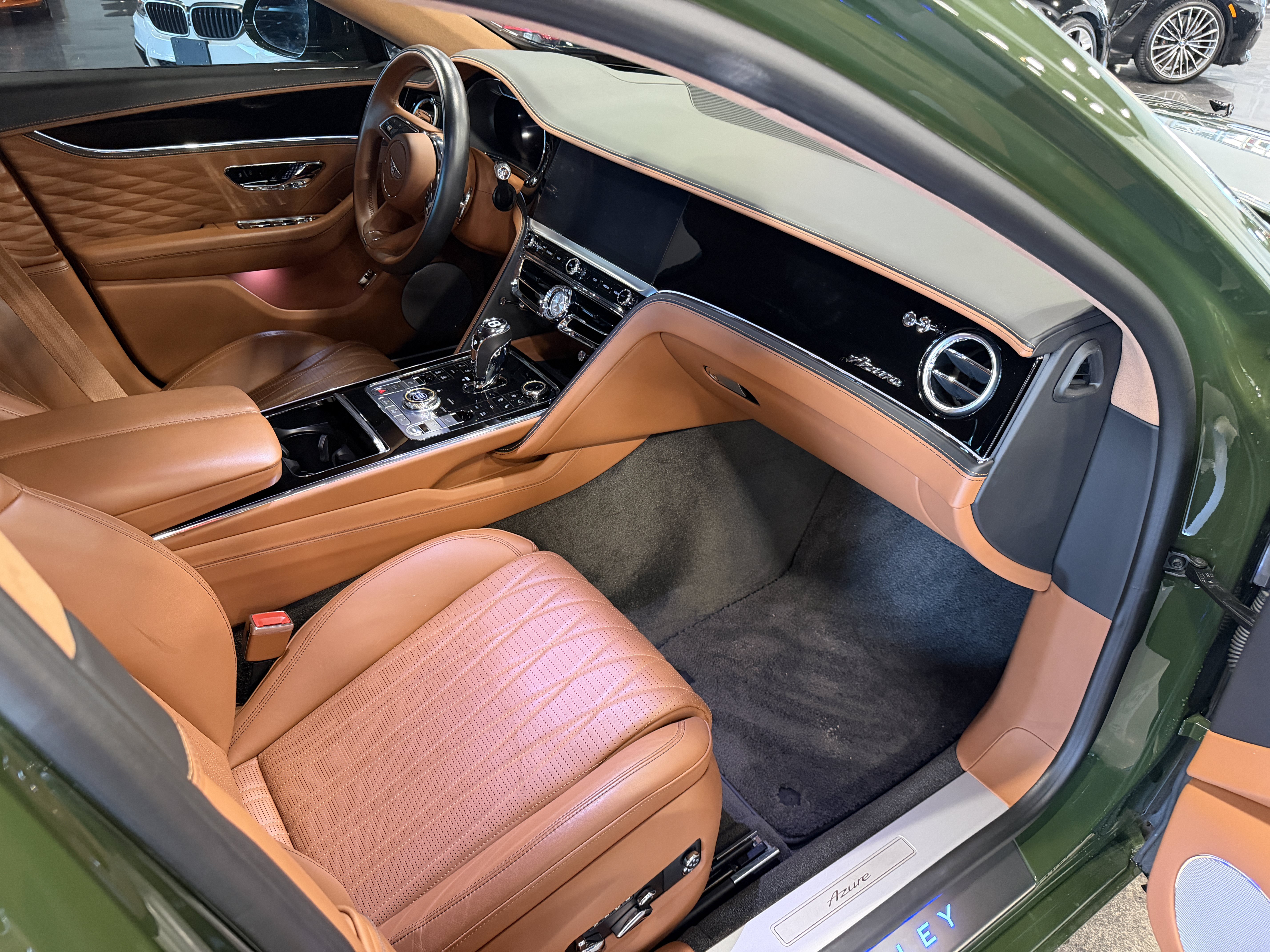 Used 2023 Bentley Flying Spur Azure AWD/4WD image 12