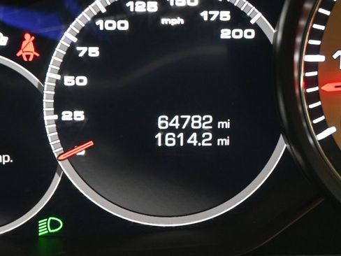 Used 2018 Porsche Panamera 4S w/ Premium Package Plus image 13