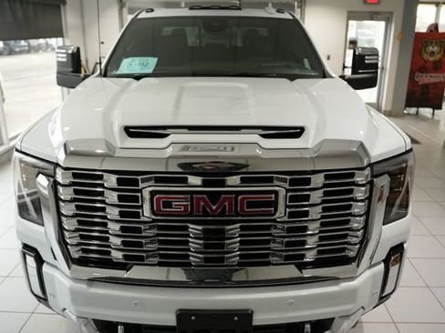 New 2026 GMC Sierra 2500 Denali w/ Denali Reserve Package image 5
