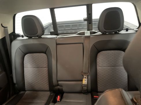 Used 2016 Chevrolet Colorado Z71 image 11