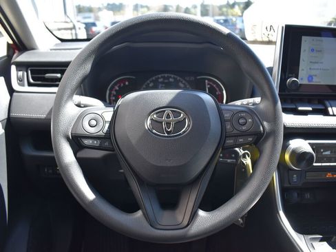 Used 2025 Toyota RAV4 LE image 9