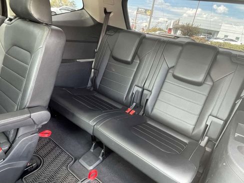 Used 2019 Volkswagen Atlas SEL Premium image 12