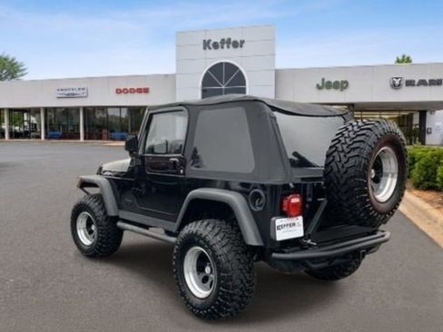 Used 2006 Jeep Wrangler Rubicon w/ Security Group AWD/4WD image 3
